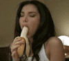 Девушка ест банан - Анимированные аватары
