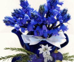 Букет синих цветов - Цветы GIF