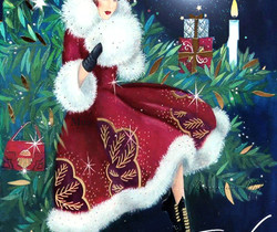 Кукла на новогодней елке